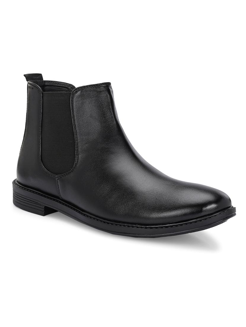 men black slip on boot - 21853503 -  Standard Image - 1