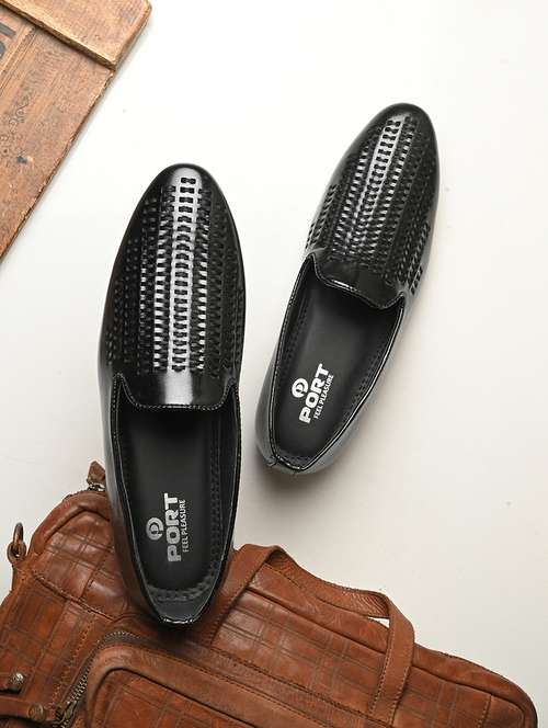 men black slip on mojari