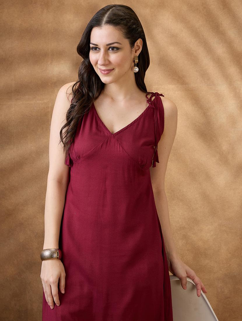 women maroon solid sleeveless a-line kurta - 21853677 - Standard Image - 4