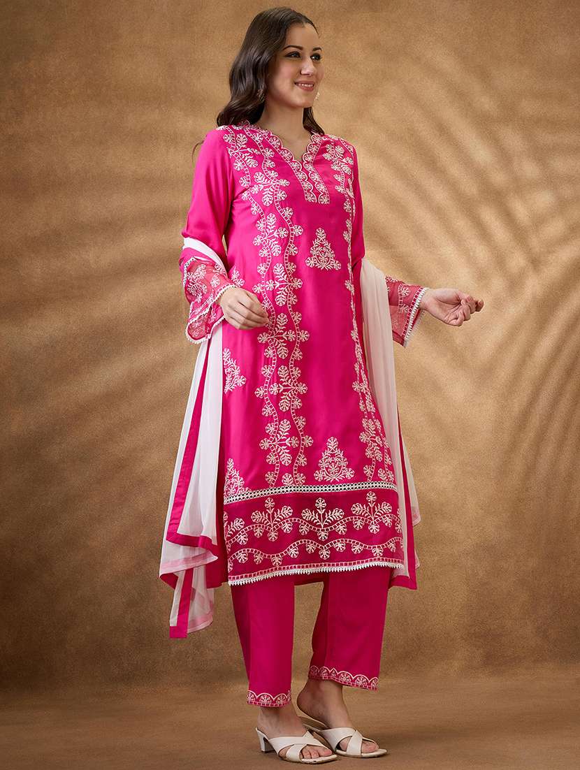 women three quarter sleeve kurta pant with dupatta set - 21853689 -  Standard Image - 1