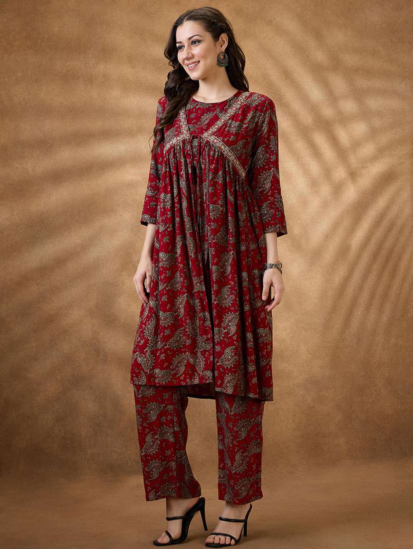 women maroon three quarter sleeve kurta pant set - 21853735 -  Standard Image - 1