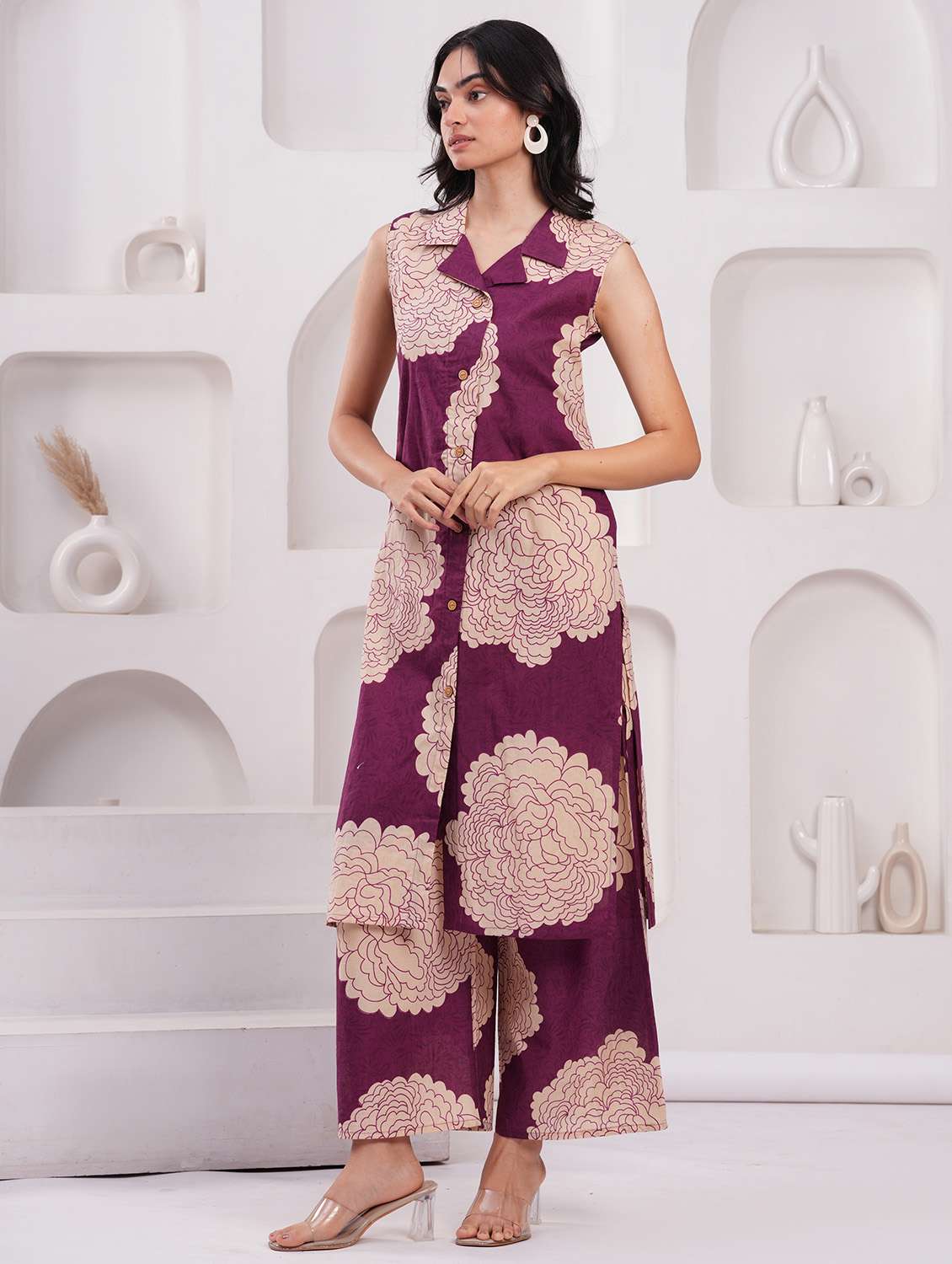 women printed sleeveless kurta palazzo set - 21854068 - Standard Image - 1