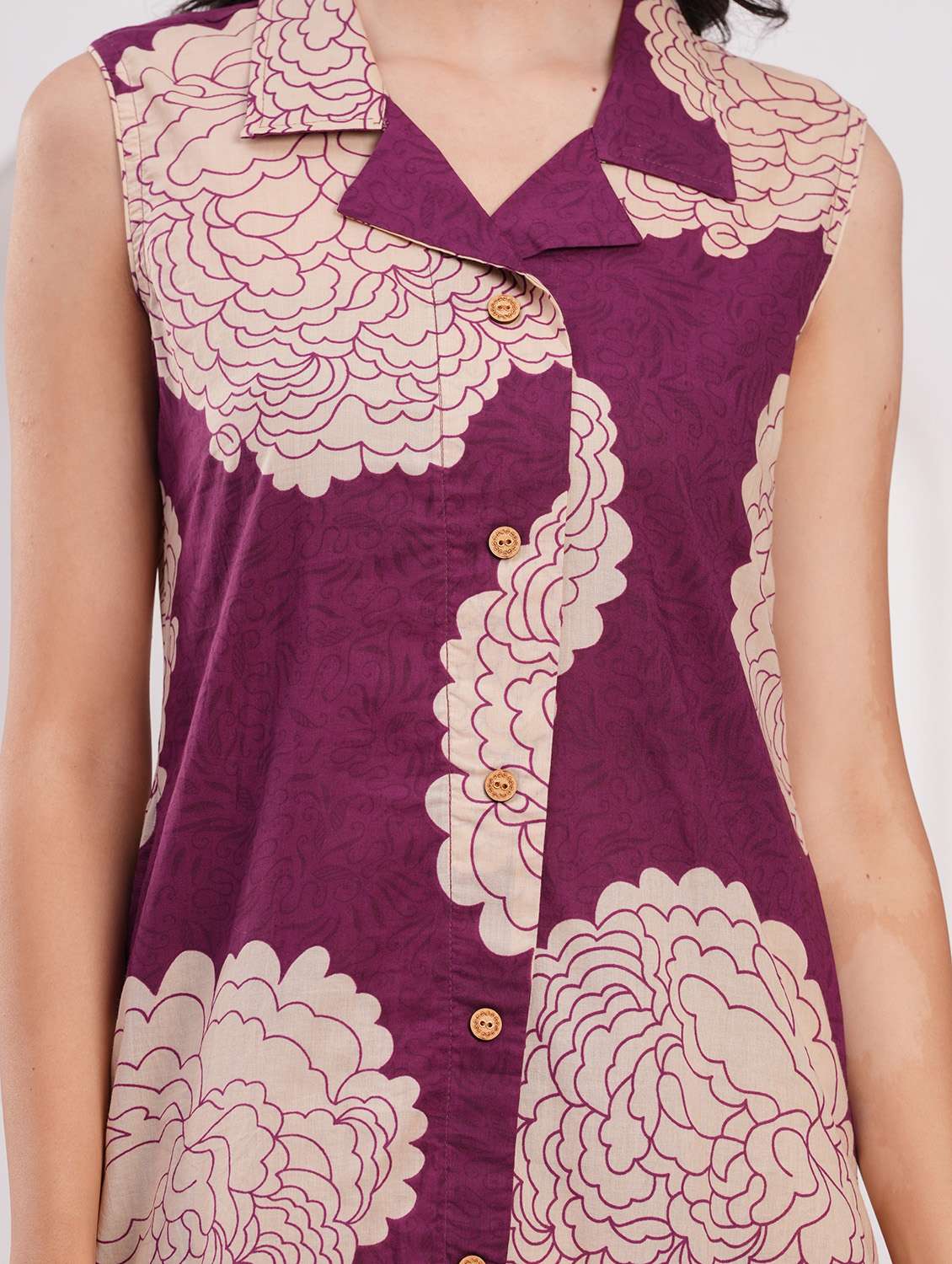 women printed sleeveless kurta palazzo set - 21854068 - Standard Image - 4
