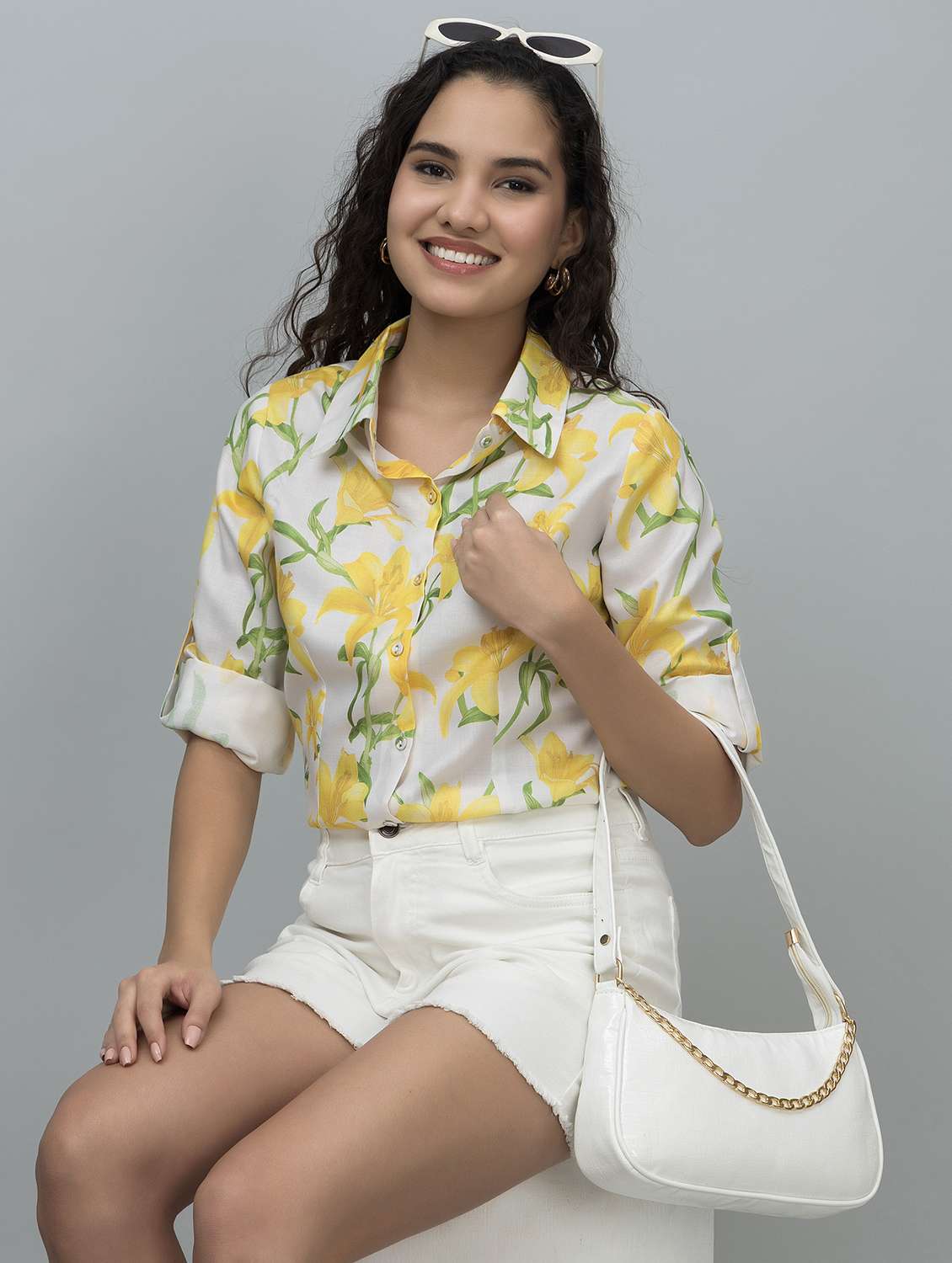 women printed roll-up sleeves regular fit shirt