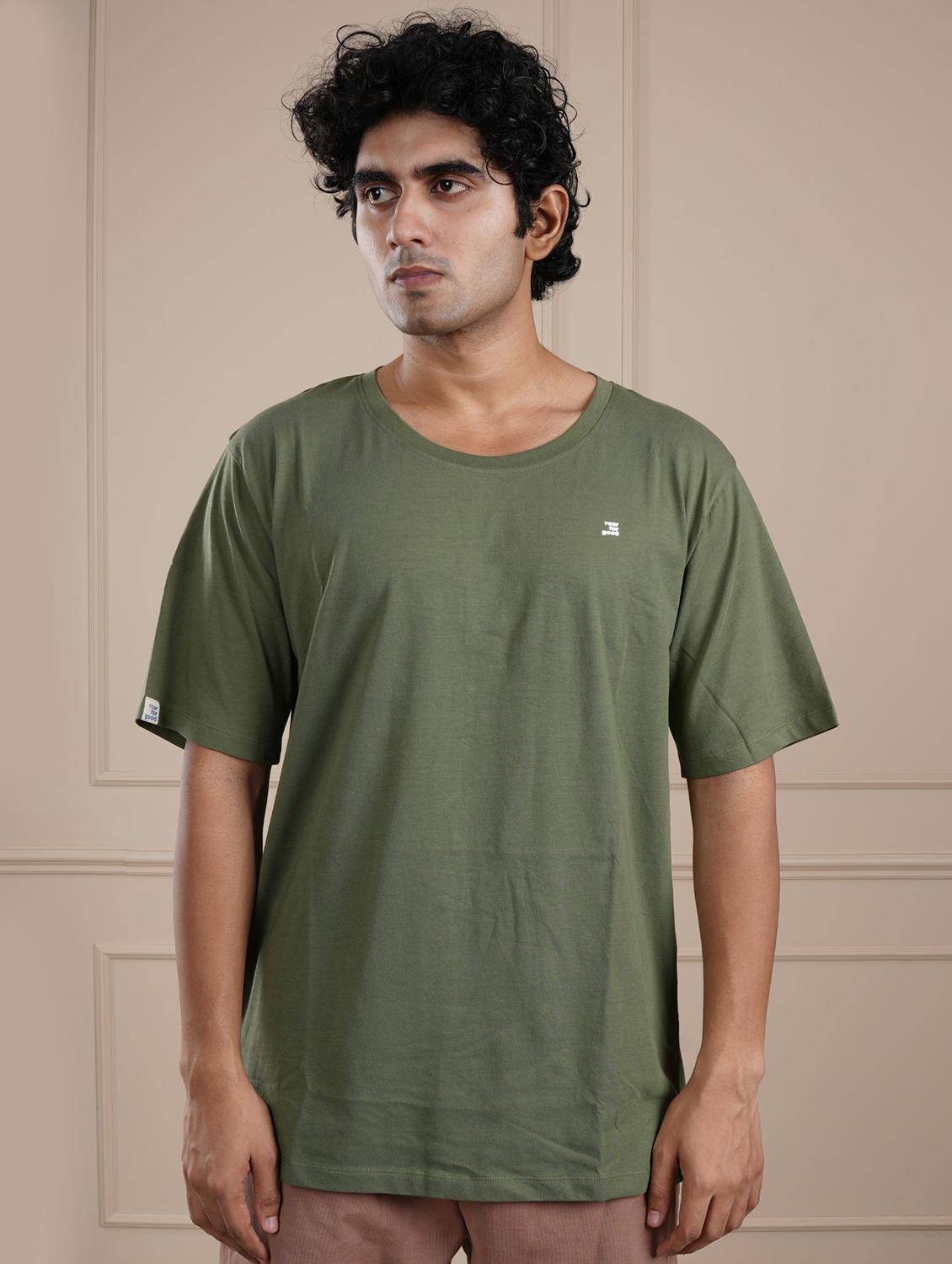 men green solid short sleeve regular fit t-shirt - 21854345 -  Standard Image - 1