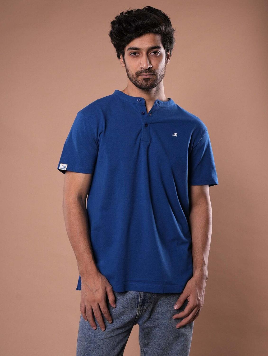 men blue solid short sleeve regular fit t-shirt - 21854353 - Zoom Image - 0