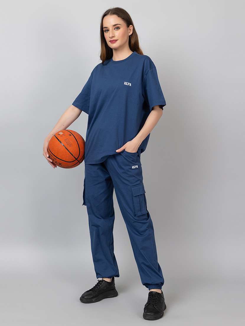 women solid t-shirt and jogger co-ord set
