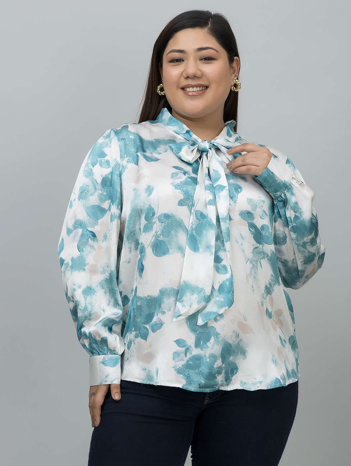 women plus size printed tie-up neck top