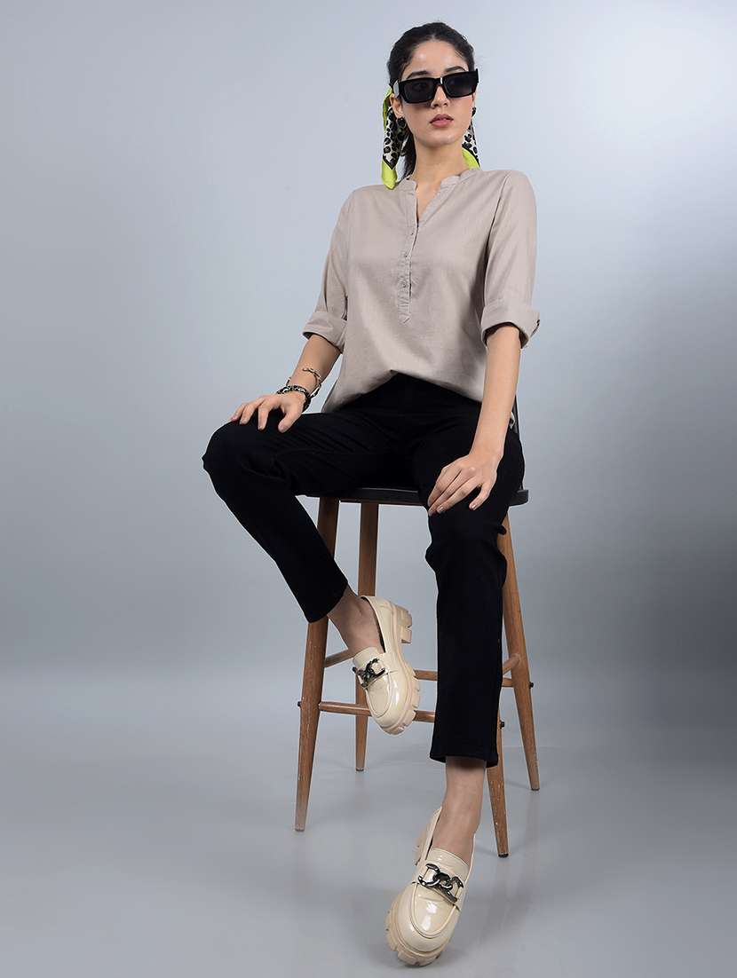 women solid mandarin neck high low top - 21854939 -  Standard Image - 6