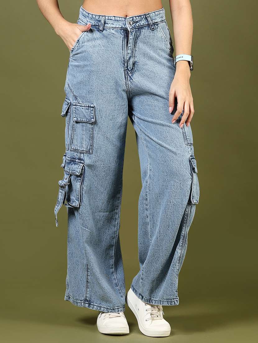women solid mid rise denim cargo