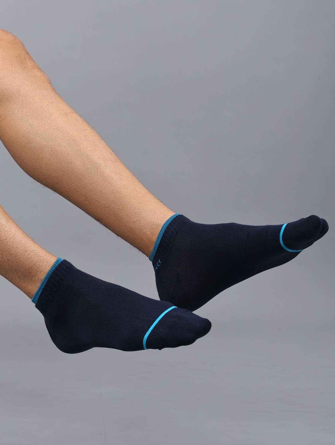 men pack of 3 solid ankle length socks - 21863716 -  Standard Image - 4