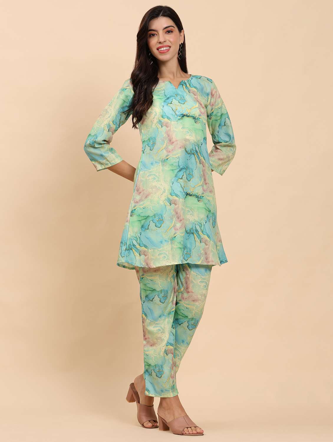women printed shirt and short co-ord set - 21863820 - Standard Image - 4