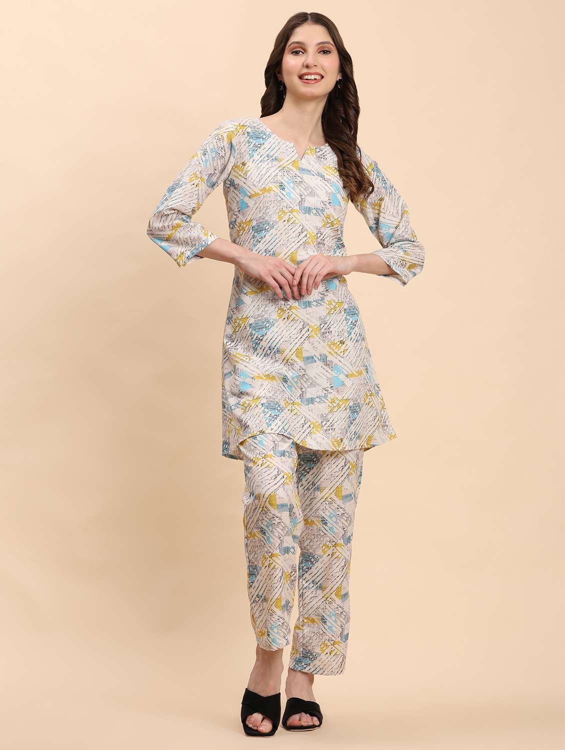  women printed shirt and short co-ord set - 21863821 -  Standard Image - 1