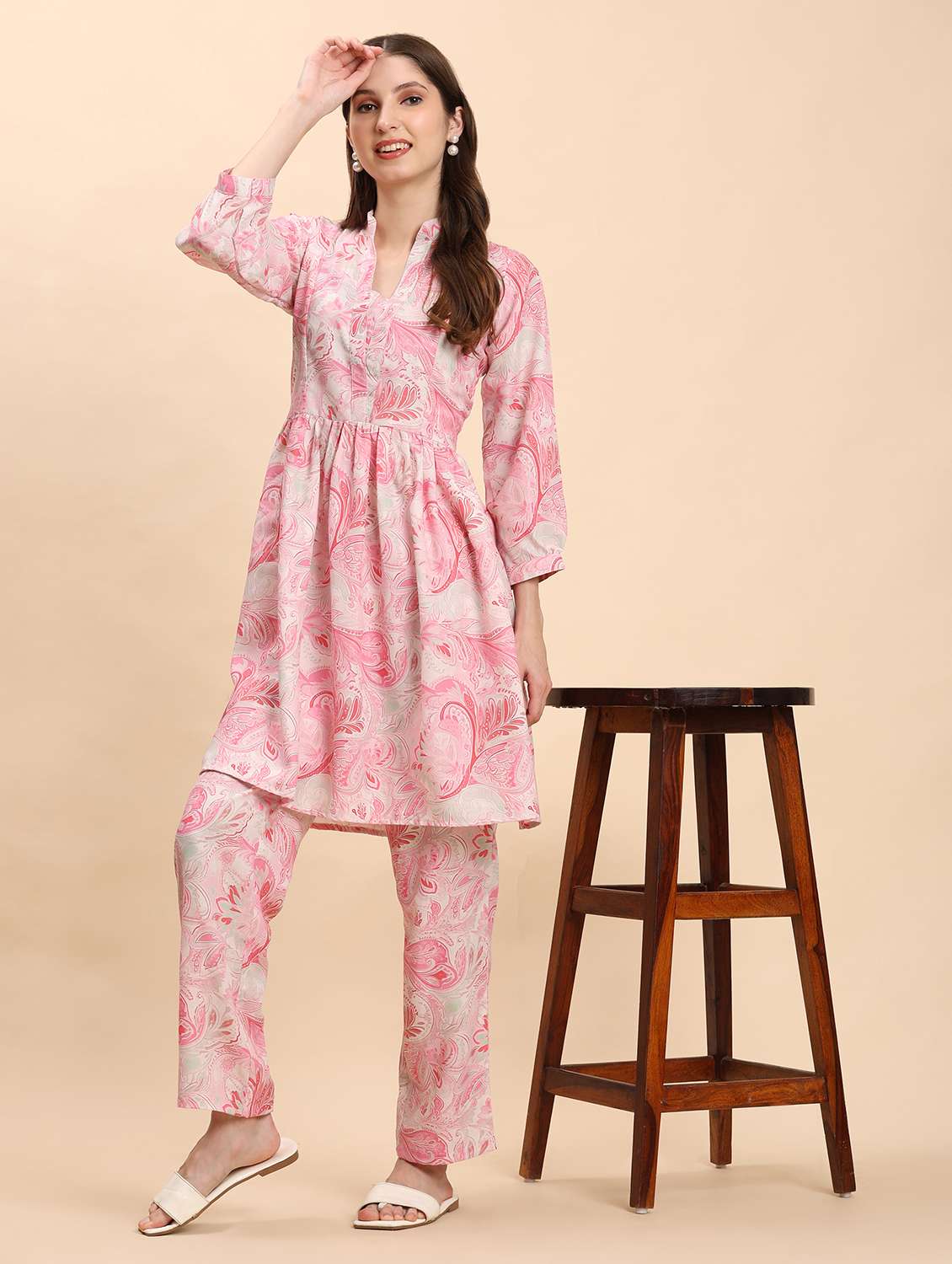 women paisley printed ethnic co-ord set