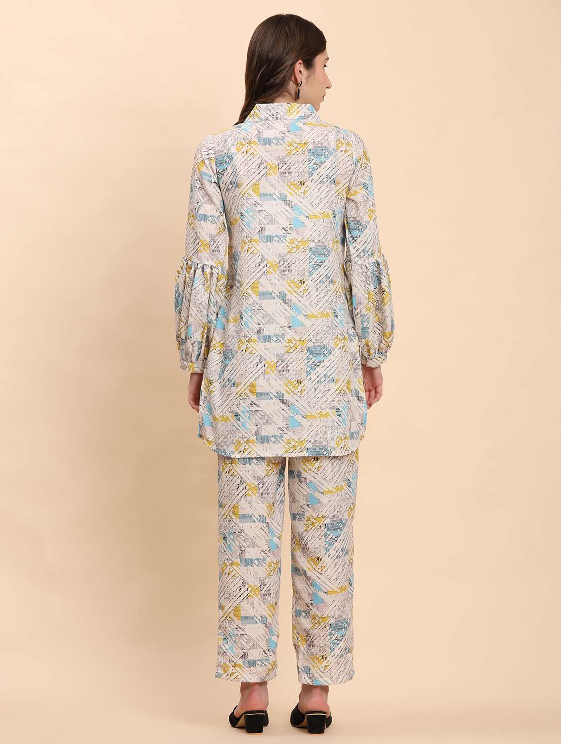 women printed ethnic co-ord set - 21863913 - Standard Image - 4