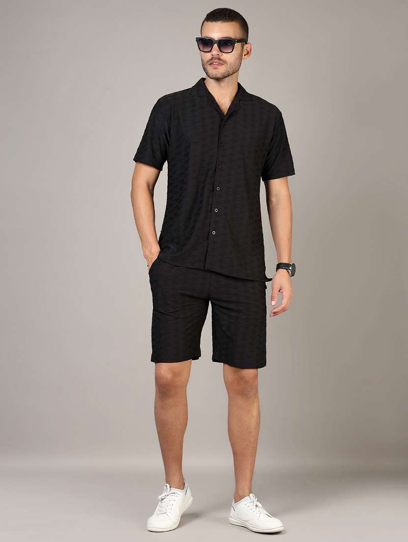 men textured cuban colared casual shirt - 21864296 -  Standard Image - 4