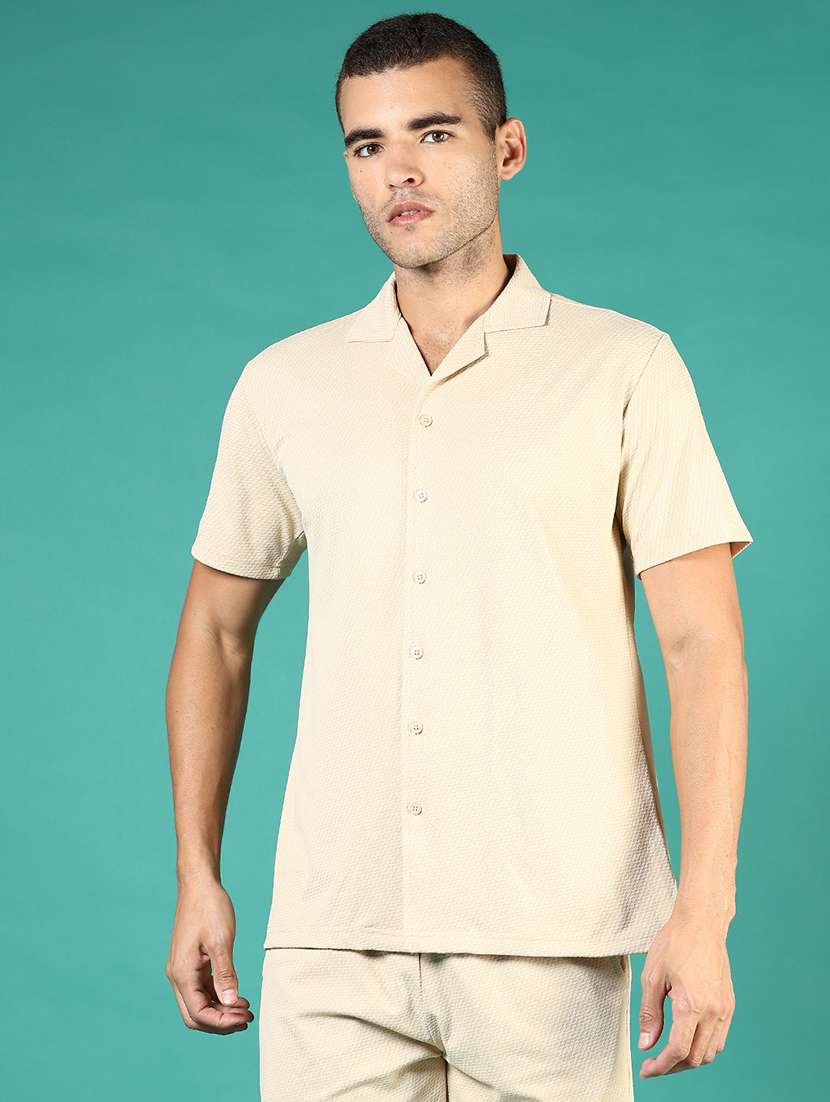 men textured cuban colared casual shirt - 21864297 -  Standard Image - 1