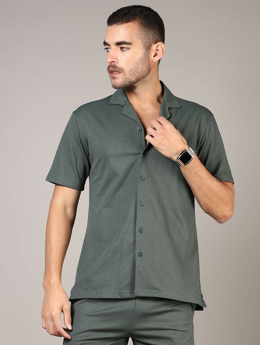 men textured cuban colared casual shirt - 21864298 -  Standard Image - 1