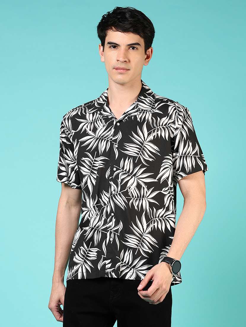 men printed cuban collared short sleeve shirt - 21864311 -  Standard Image - 1