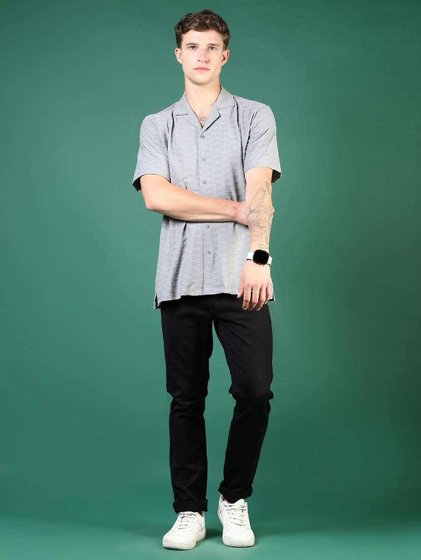 men textured cuban colared casual shirt - 21864323 -  Standard Image - 4