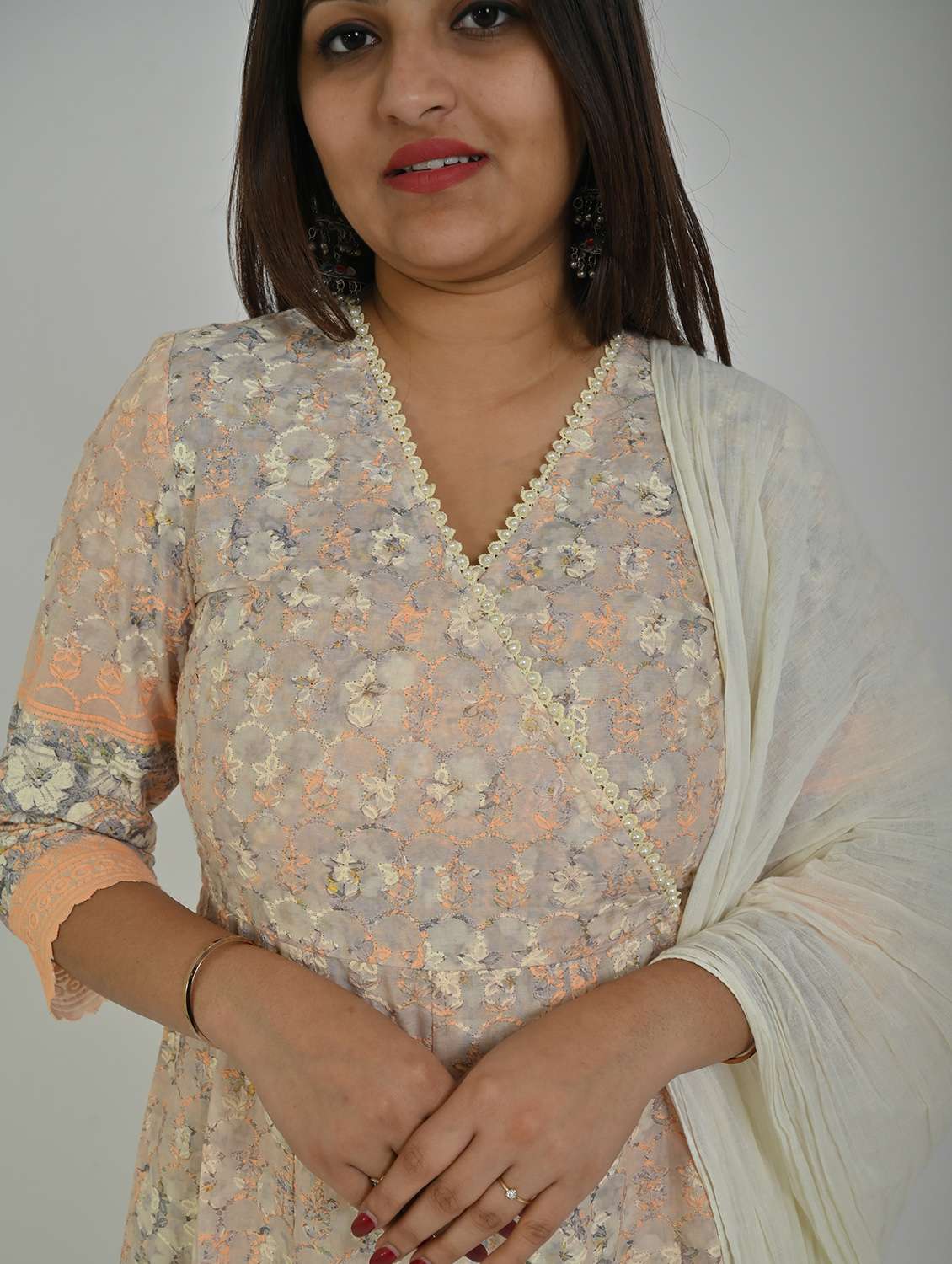 women peach embroidered anarkali kurta with dupatta set - 21865796 -  Standard Image - 4