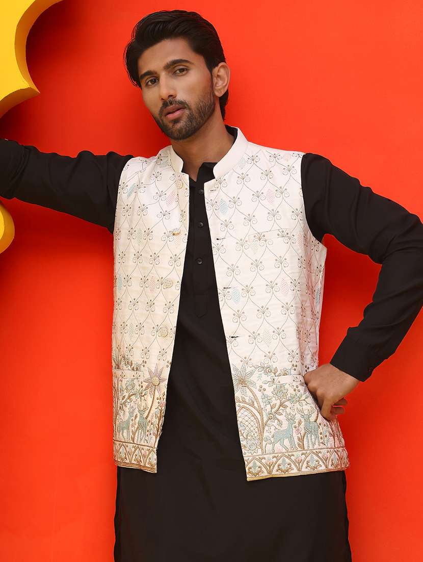 men mandarin neck kurta pyjama with jacket ethnic wear set - 21866014 -  Standard Image - 4