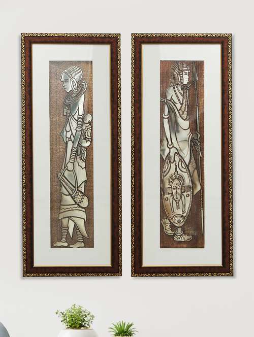 the african wall painting: echoes of the savannah - 21866035 -  Standard Image - 0