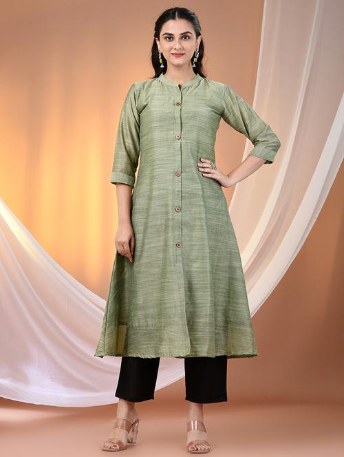 women solid three quarter sleeve a-line kurta - 21869899 - Standard Image - 0