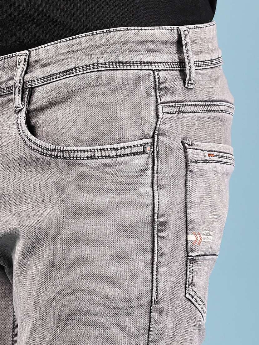 men solid mid rise slim fit jean - 21871314 - Standard Image - 4
