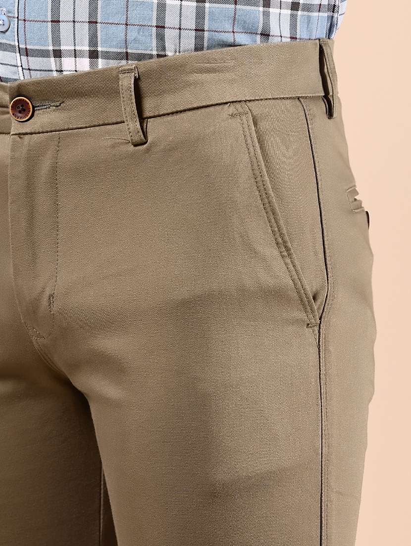 men solid md rise casual chinos  - 21873393 -  Standard Image - 4