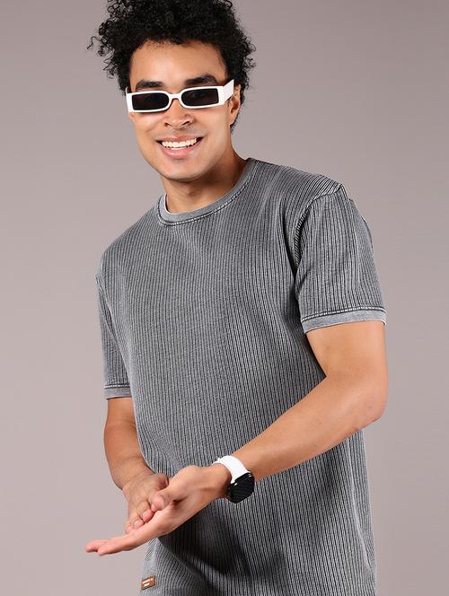 men self design short sleeve regular fit t-shirt - 21873627 - Standard Image - 0