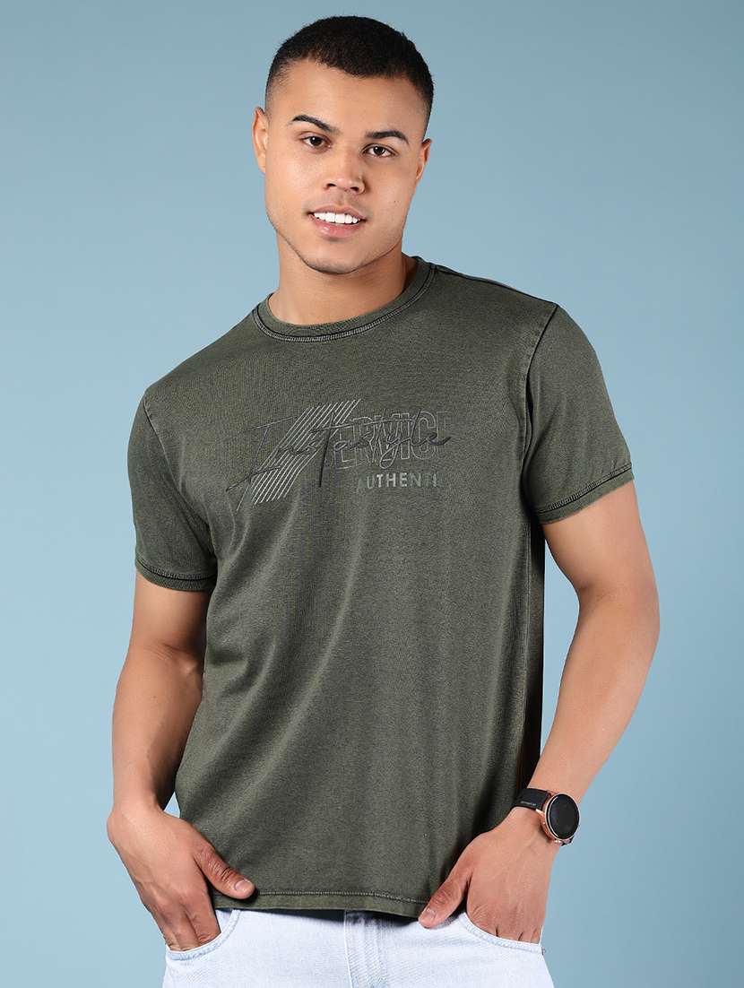 men chest print round neck regular fit t-shirt - 21873691 - Standard Image - 1
