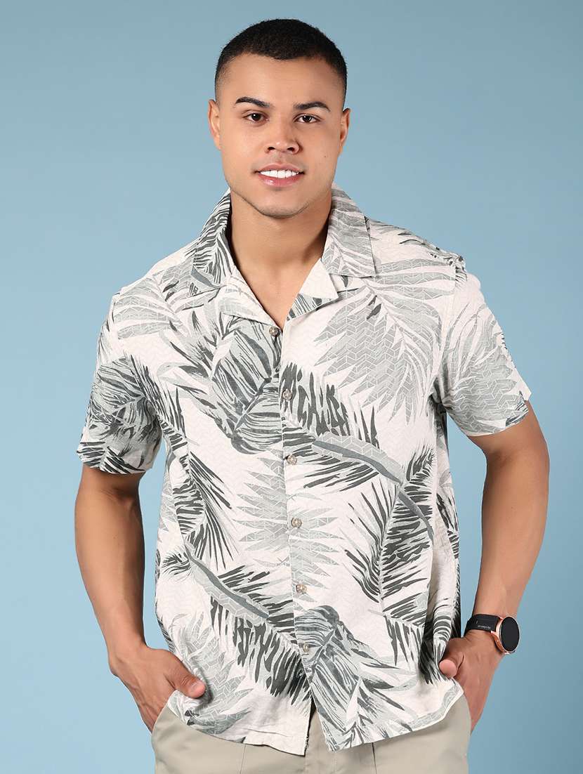 men printed cuban collaerd short sleeve shirt - 21873764 -  Standard Image - 1