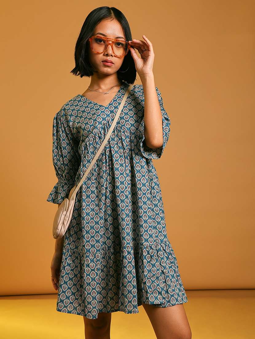 women printed v neck tiered dress - 21873785 - Standard Image - 4