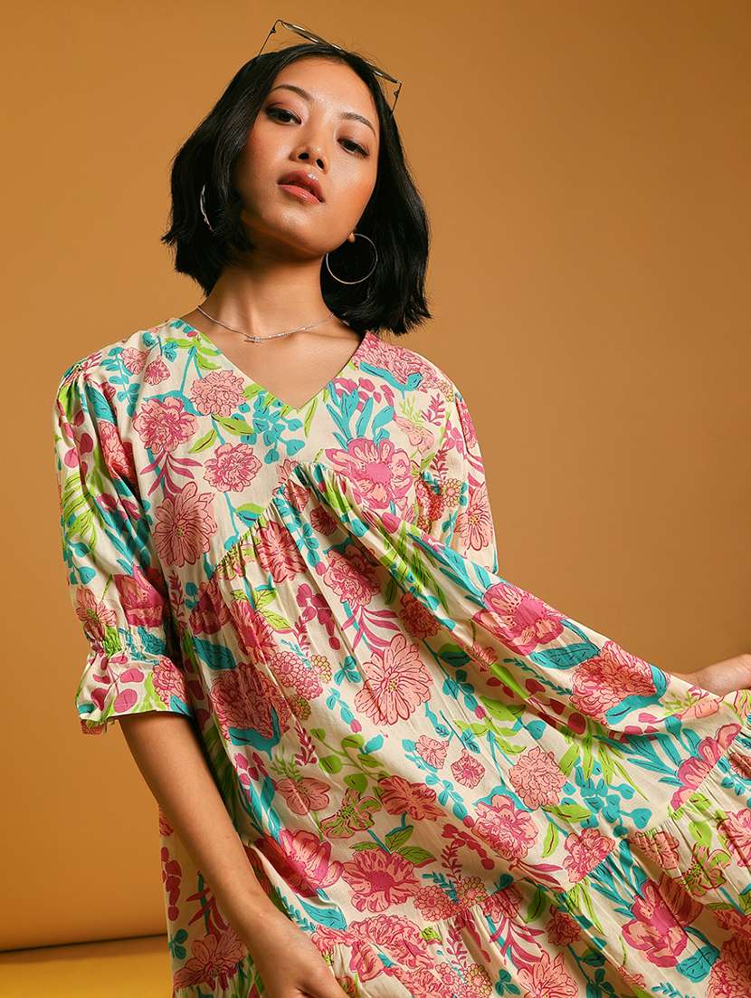women floral printed v neck tiered dress - 21873786 - Standard Image - 4