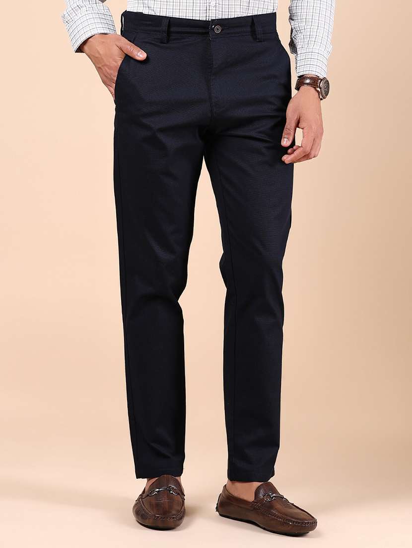 men solid md rise casual chinos 