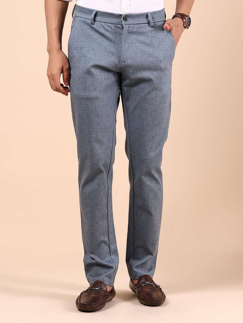 men solid mid rise straight fit chinos 