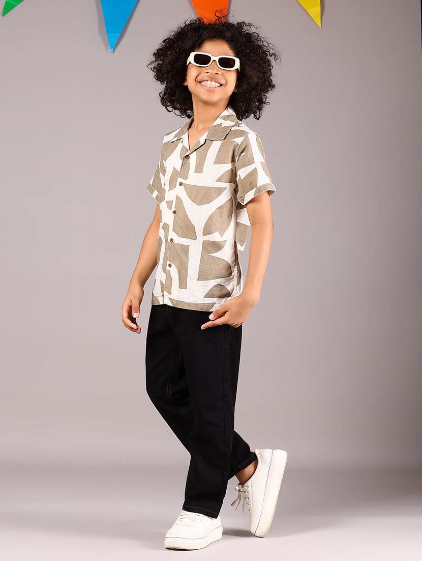 boys printed short sleeve casual shirt - 21874279 - Standard Image - 4