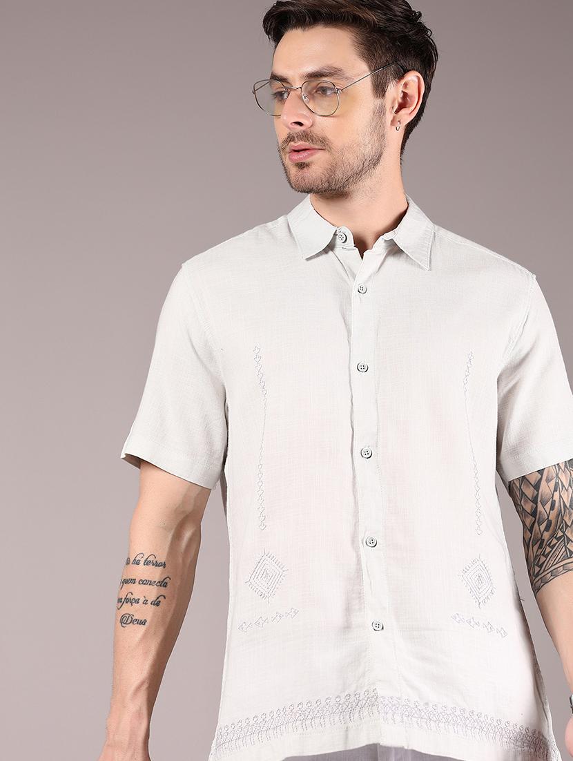 men solid collared short sleeve shirt - 21874289 -  Zoom Image - 0