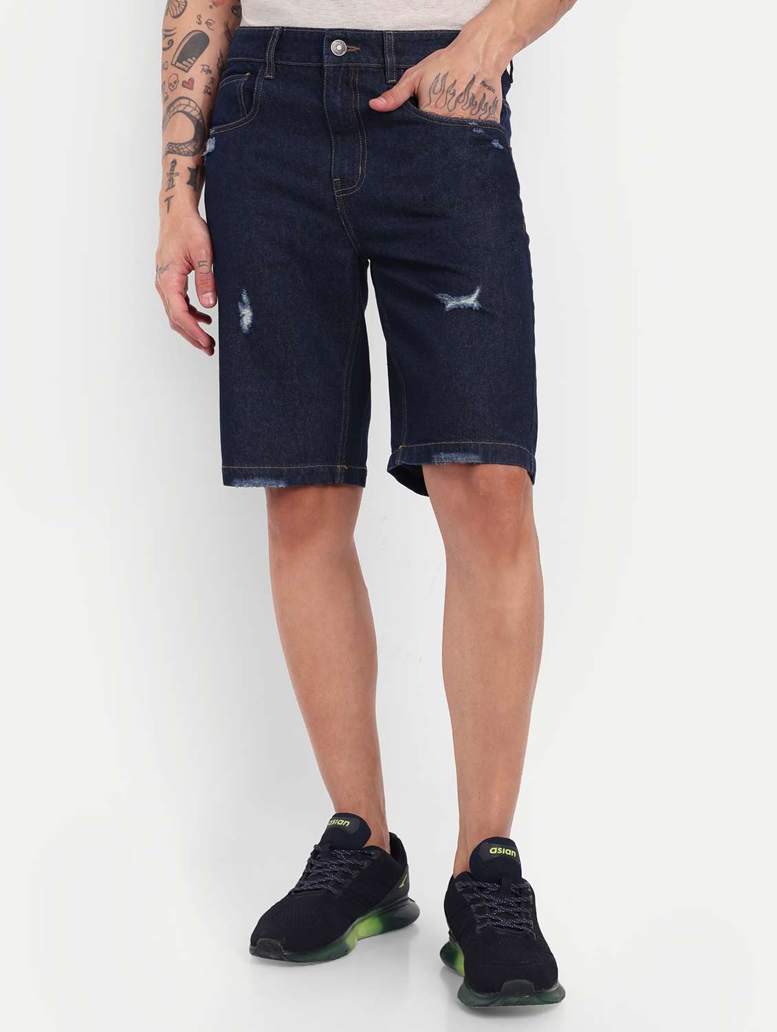 men distressed mid rise shorts
