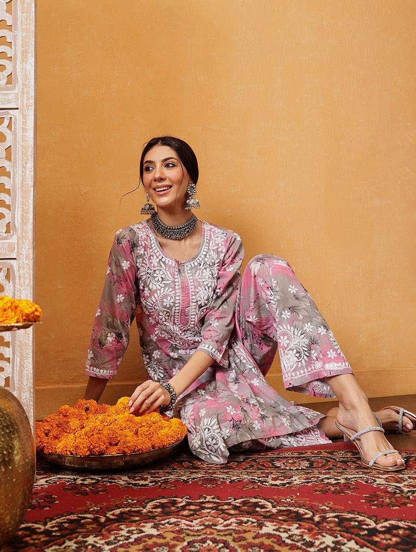 women chikankari three quarter sleeve kurta pant set - 21881222 -  Standard Image - 4