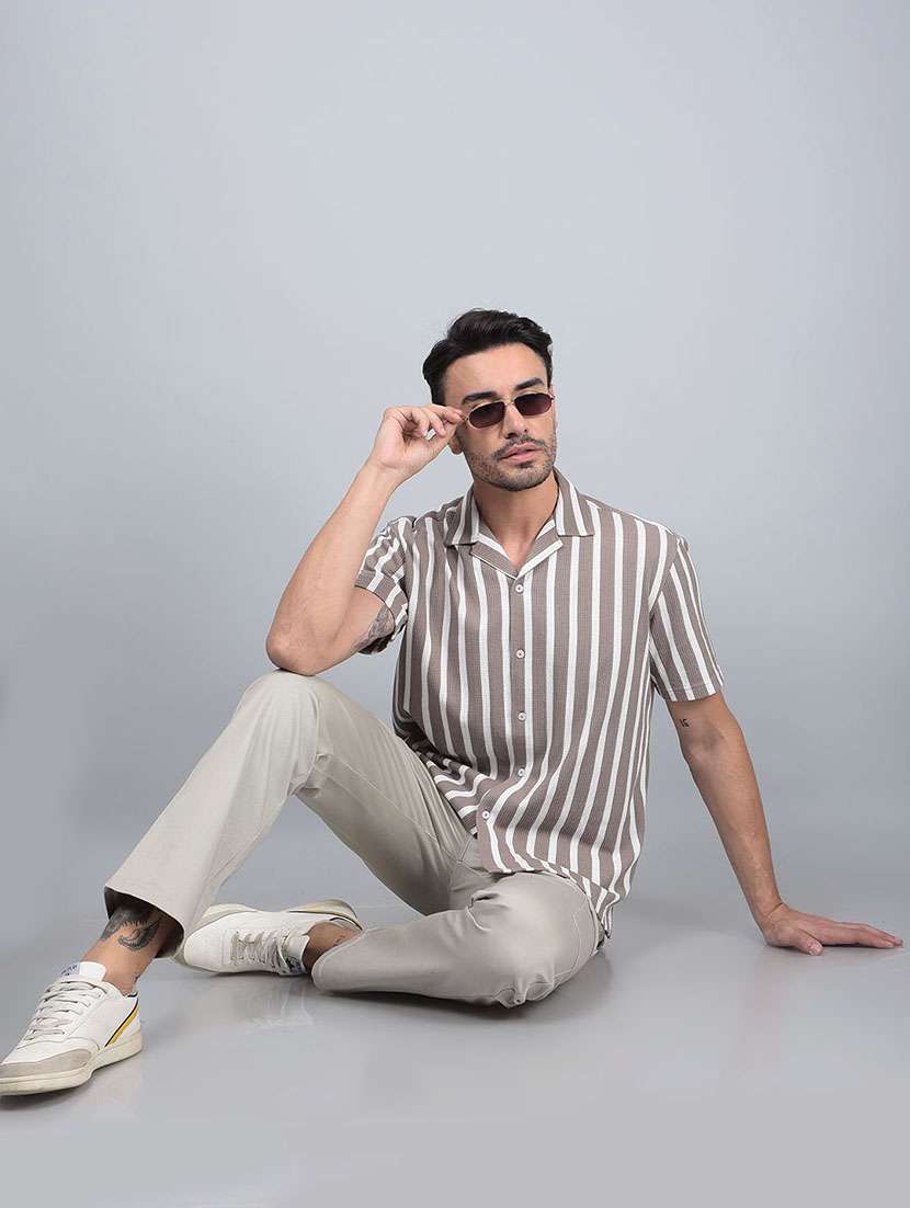 men striped short sleeve slim fit casual shirt - 21881376 -  Standard Image - 4