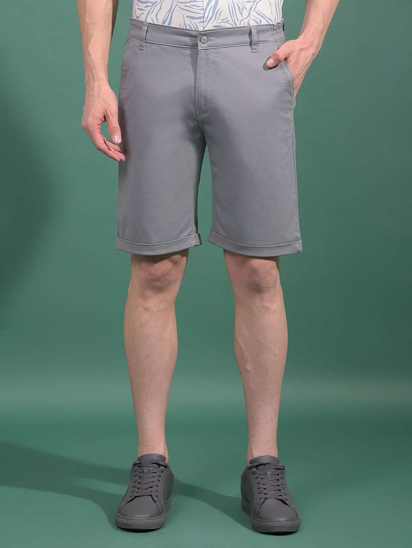 men grey solid mid rise slim fit short