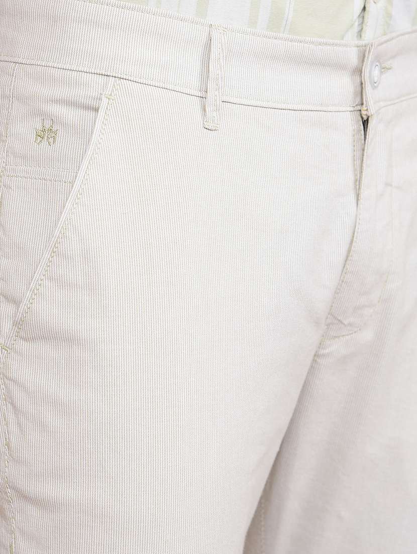 men solid mid rise slim fit chinos casual trouser - 21881426 - Standard Image - 4
