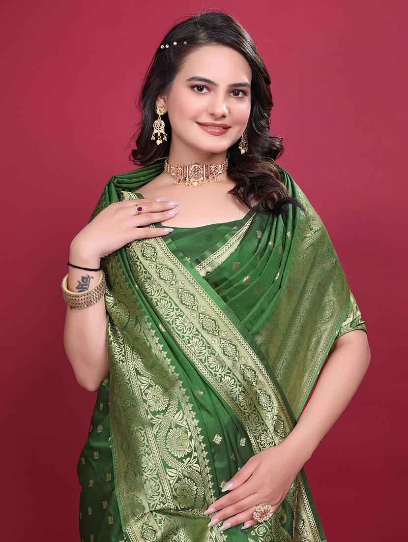 women green self design banarasi saree with blouse - 21881499 - Standard Image - 4
