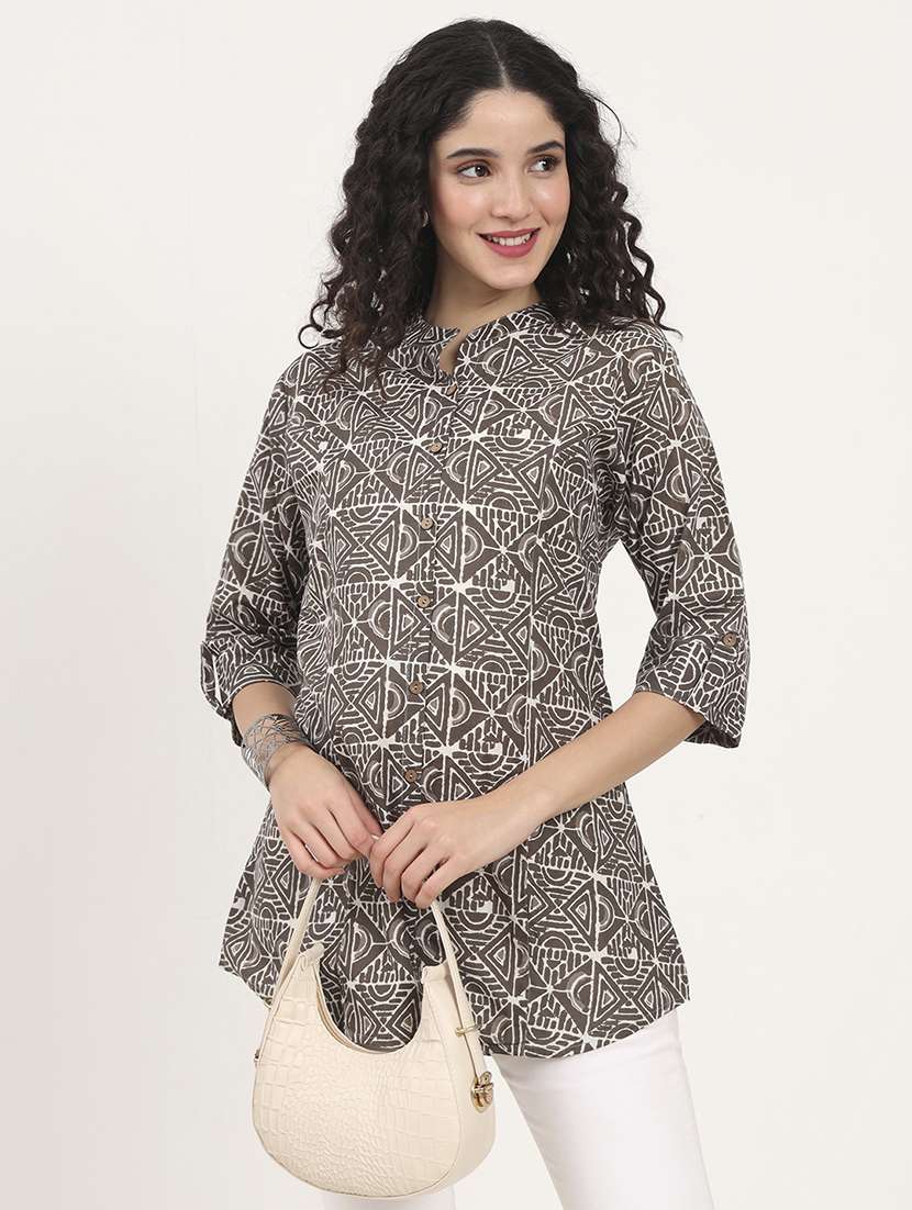 women printed three quarter sleeves kurti