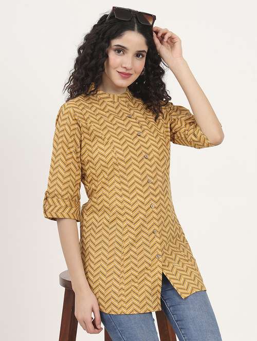 women printed roll-up sleeves kurti - 21881716 -  Standard Image - 0
