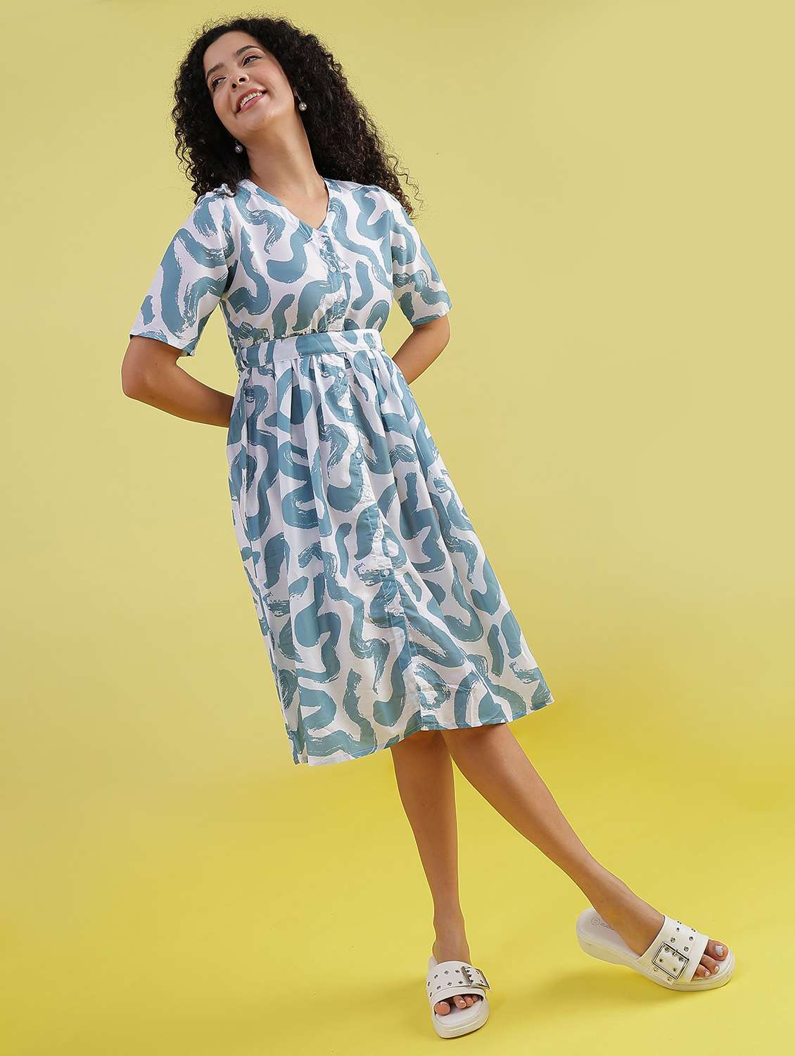 Women Printed V Neck Fit & Flare Dress - 21898821 -  Standard Image - 6