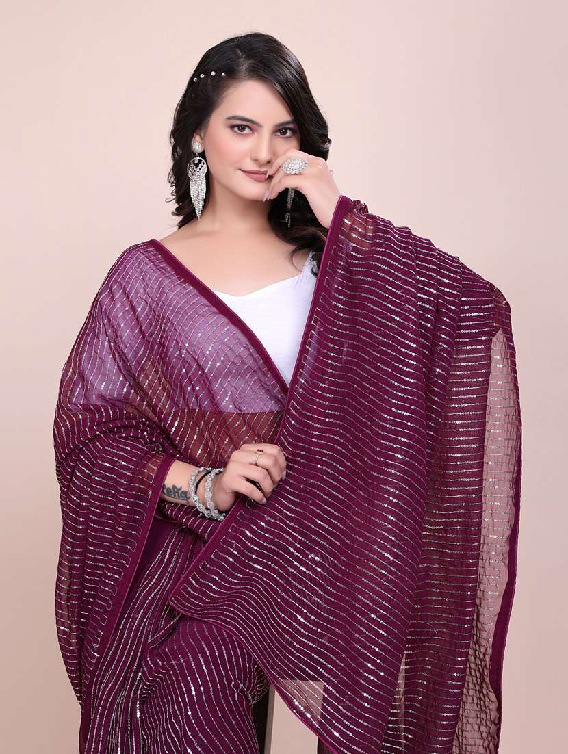 women purple embellished saree with blouse - 21899288 - Standard Image - 6