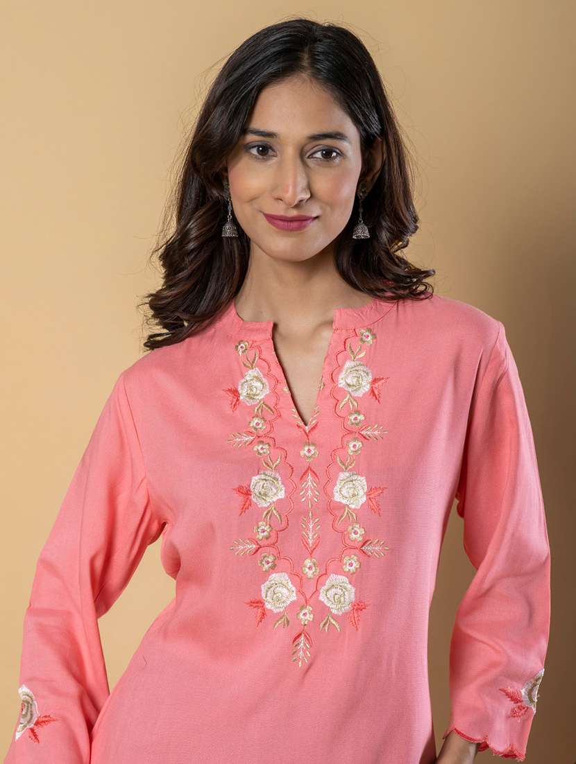 women embroidered three quarter sleeve straight kurta - 21901388 -  Standard Image - 4
